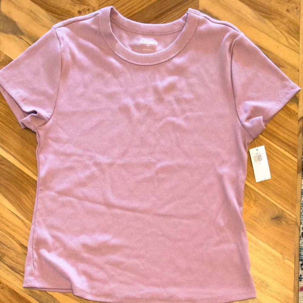 Old Navy Snug Crop T-Shirt in dusty mauve. Women's large.